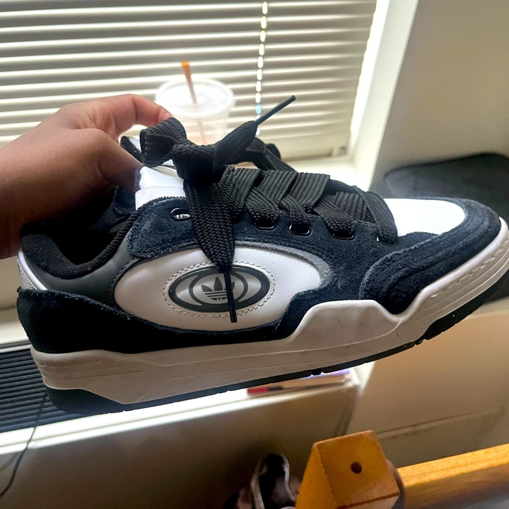 Unisex Adidas skate shoes, men’s 7.5, womens 9